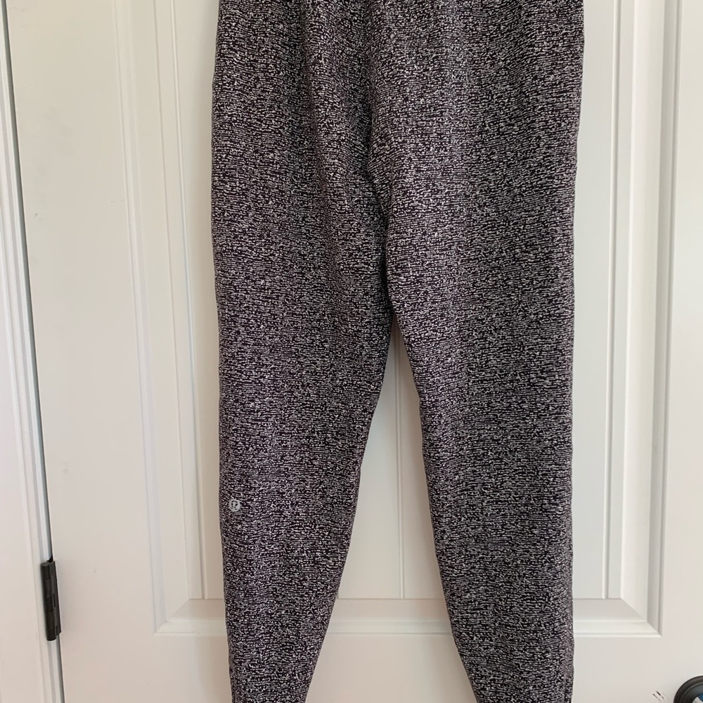 Lululemon joggers 6
